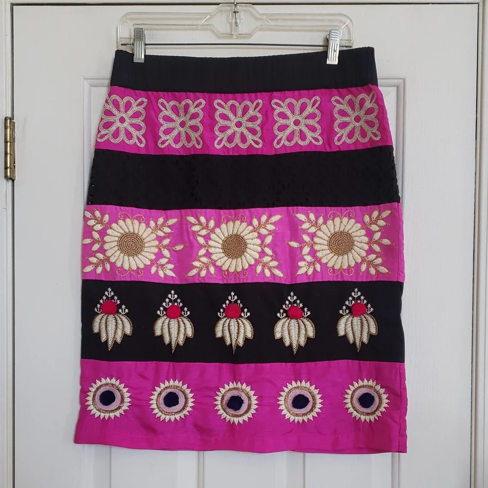 Anthropologie Leifsdottir Catrina Embroidered Pom Pom Eyelet Skirt Pink Black 10